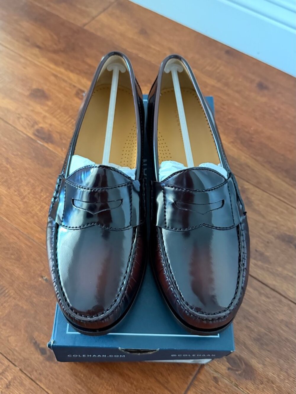 Cole Haan Pinch Penny Loafer Mens 9E Wide Burgundy Leather New in Box